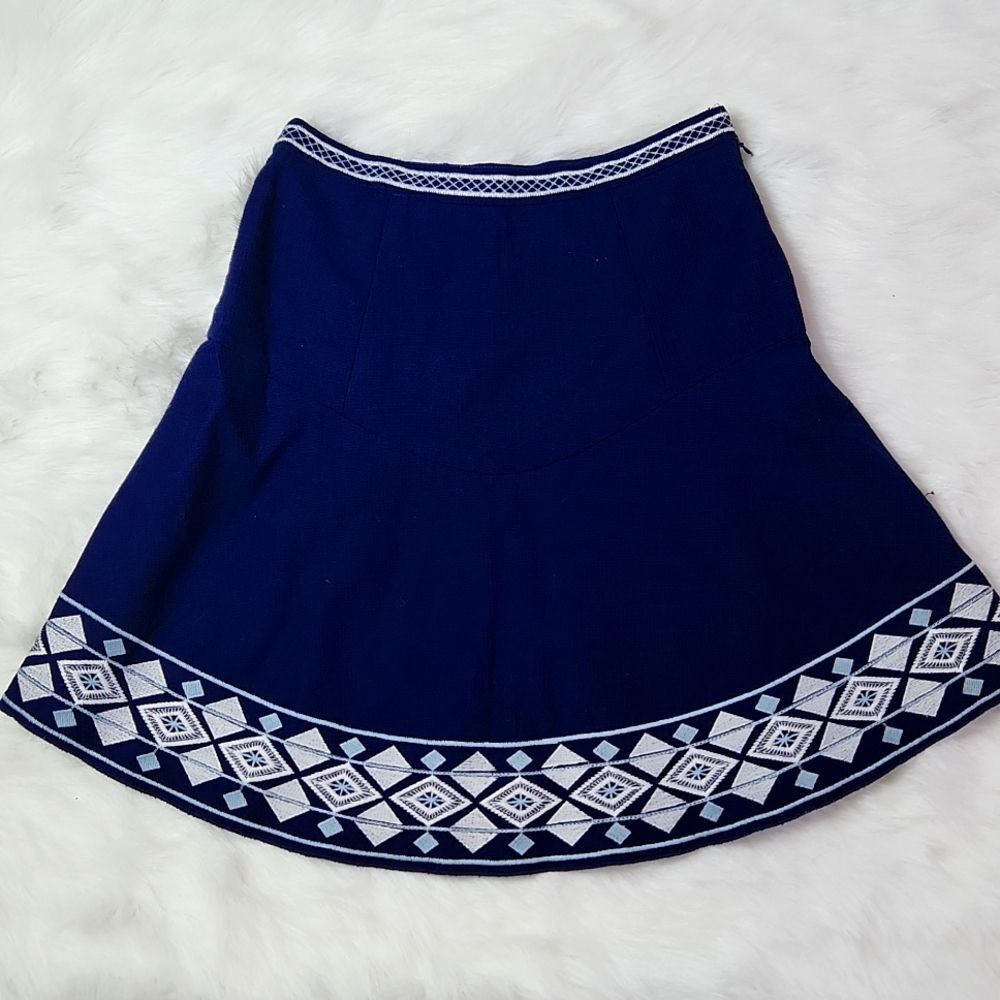 Shoshanna Navy A-line mini skirt embroidered hem size 2